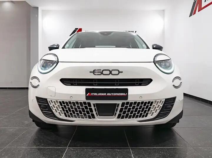 Fiat 600 Hybrid 100 CV DCT MHEV