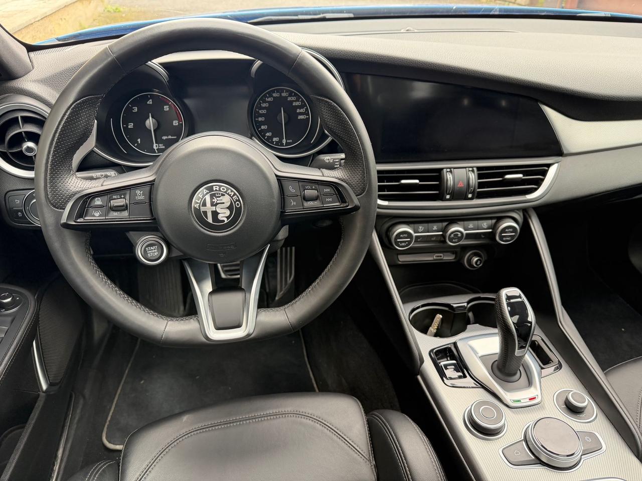 Alfa Romeo Giulia 2.2 jtdm 210CV AT8 AWD Q4 Veloce