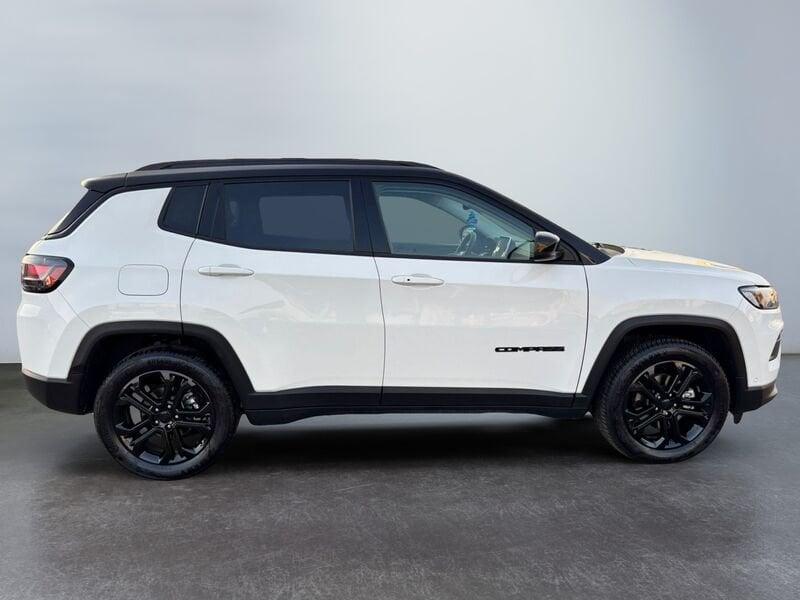Jeep Compass e-Hybrid 1.5 Turbo MHEV T4 96kW Night Eagle DDCT