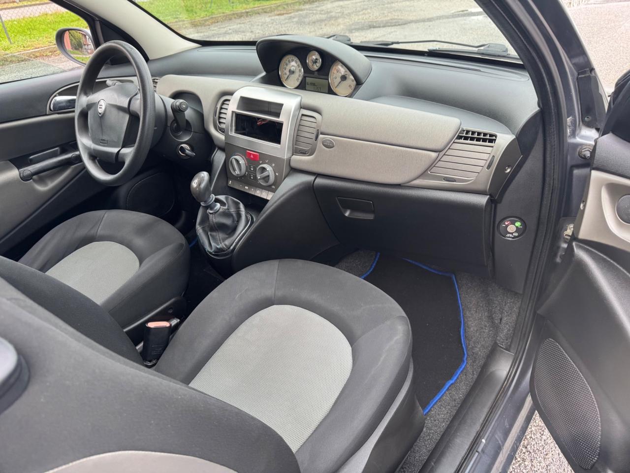 Lancia Ypsilon 1.2 Argento