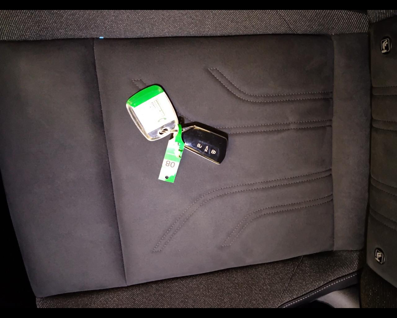 VOLKSWAGEN Golf VIII 2024 - Golf 2.0 tdi Style 150cv dsg