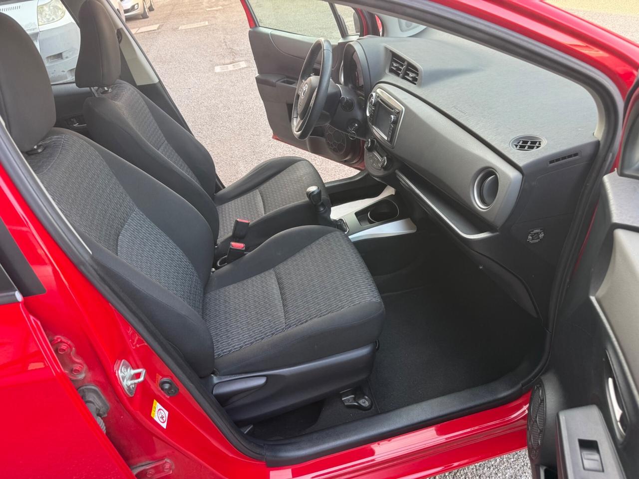 Toyota Yaris 1.0 5 porte Lounge