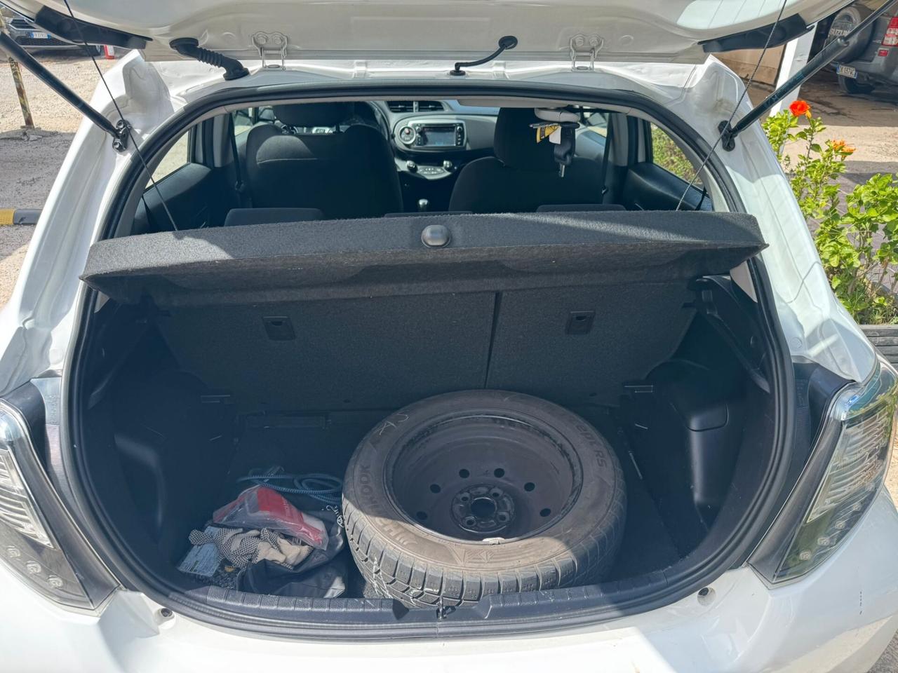 Toyota Yaris 1.0 5 porte Lounge