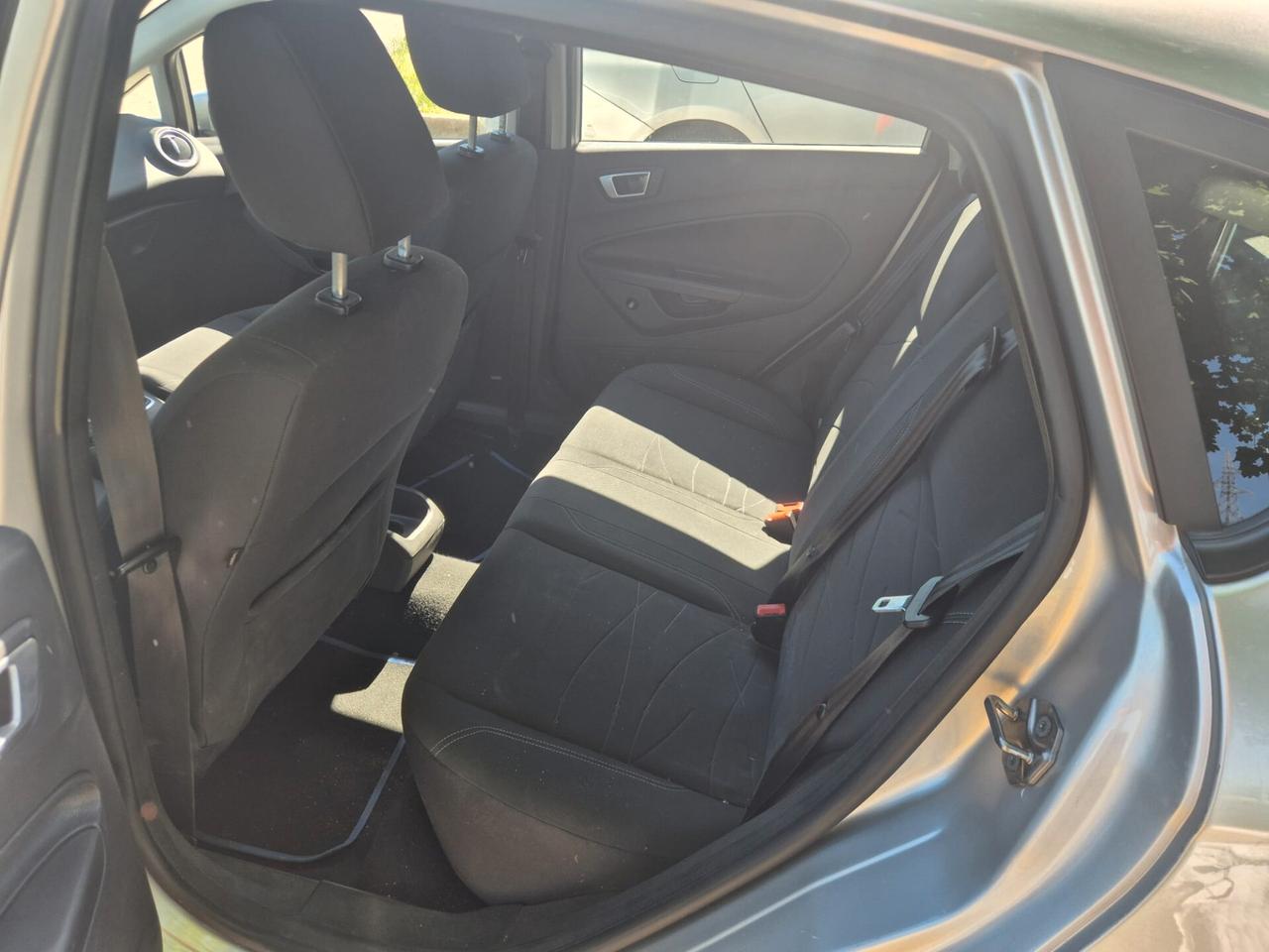 Ford Fiesta 1.4 5 porte Bz.- GPL Titanium