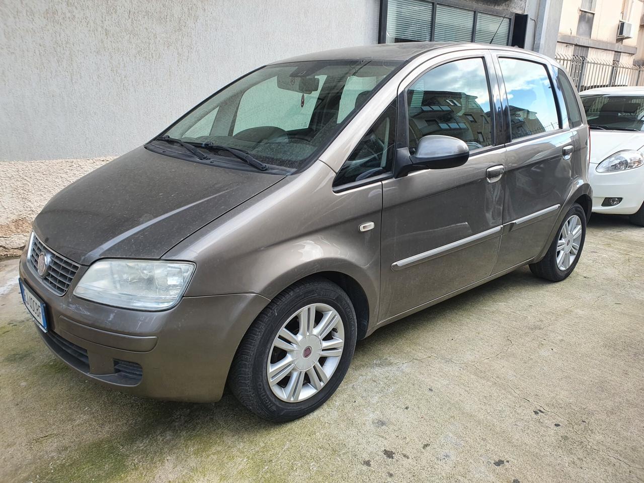 Fiat Idea 1.4 16V S&S Dynamic