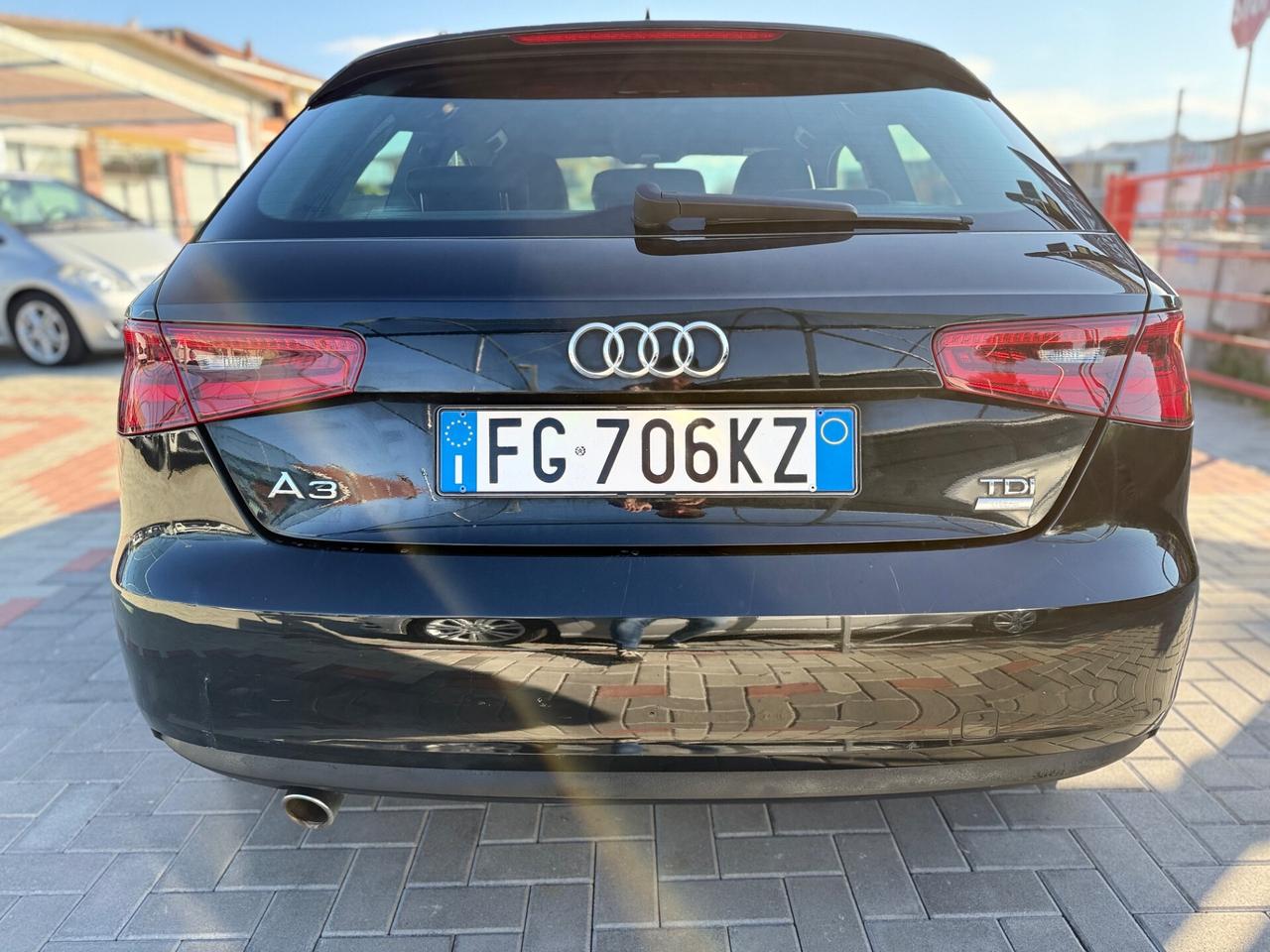 Audi A3 1.6 TDI Design 3 PORTE EURO6