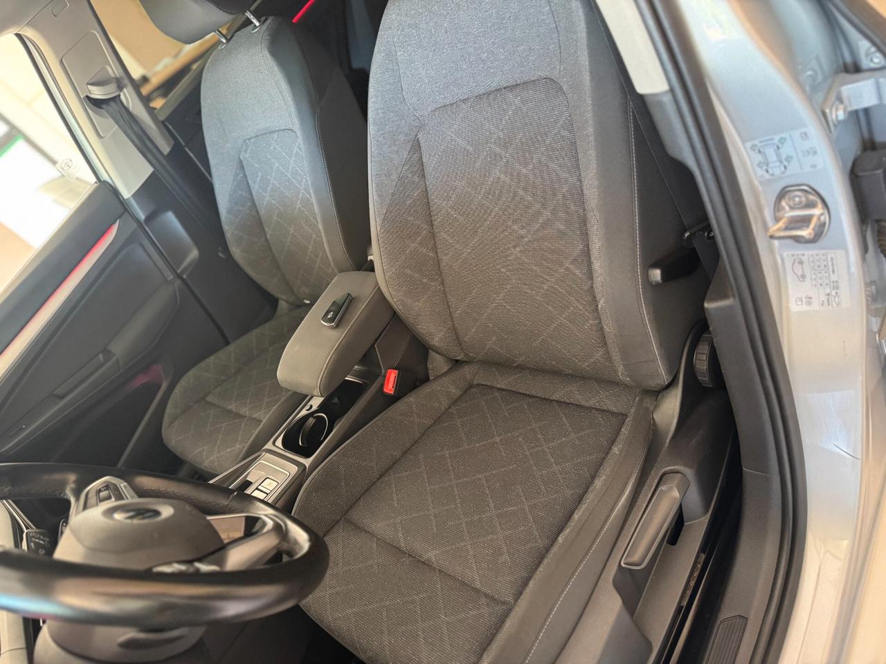 Volkswagen Golf 1.0 eTSI EVO DSG Life