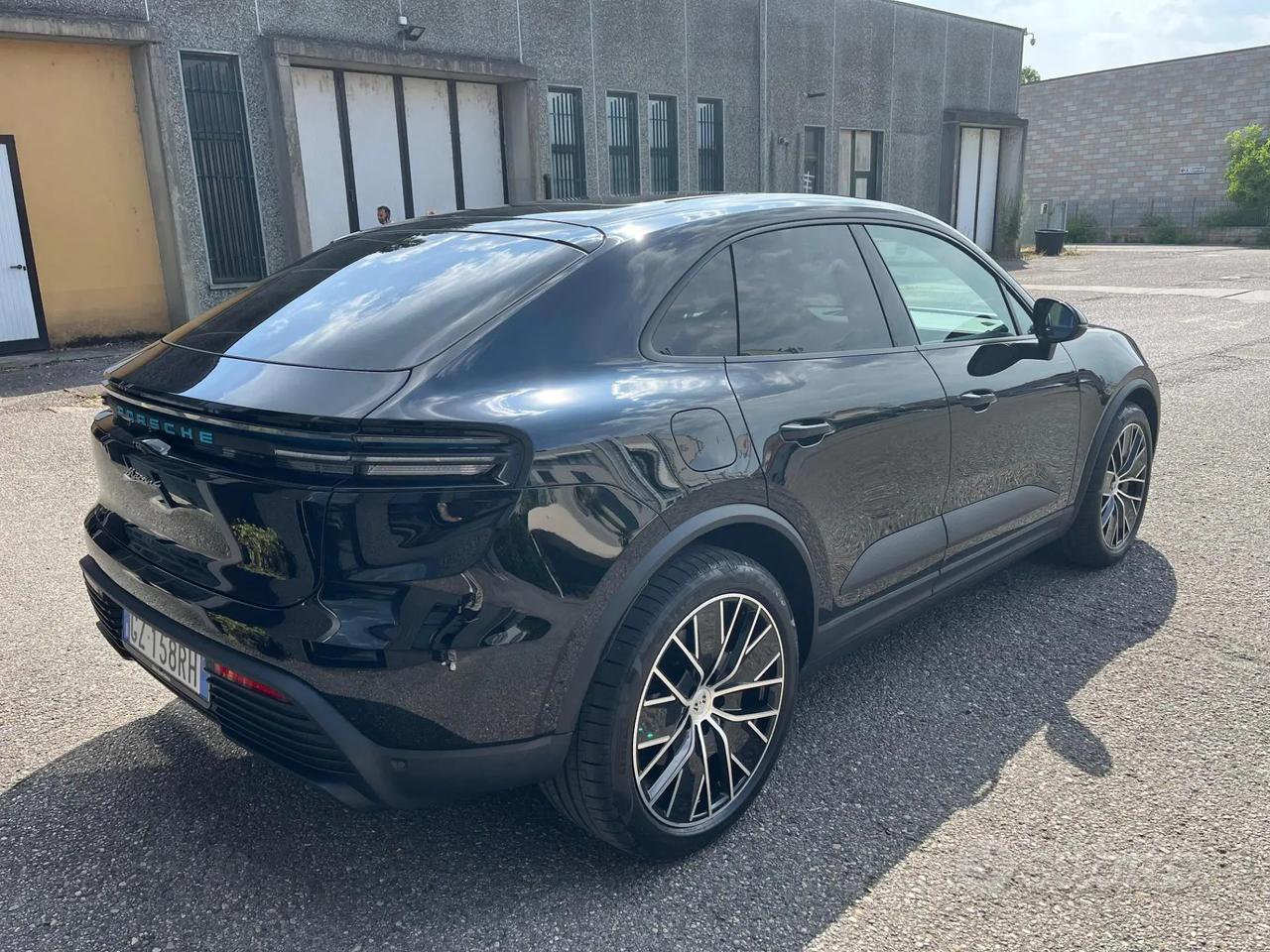 Porsche Macan 4