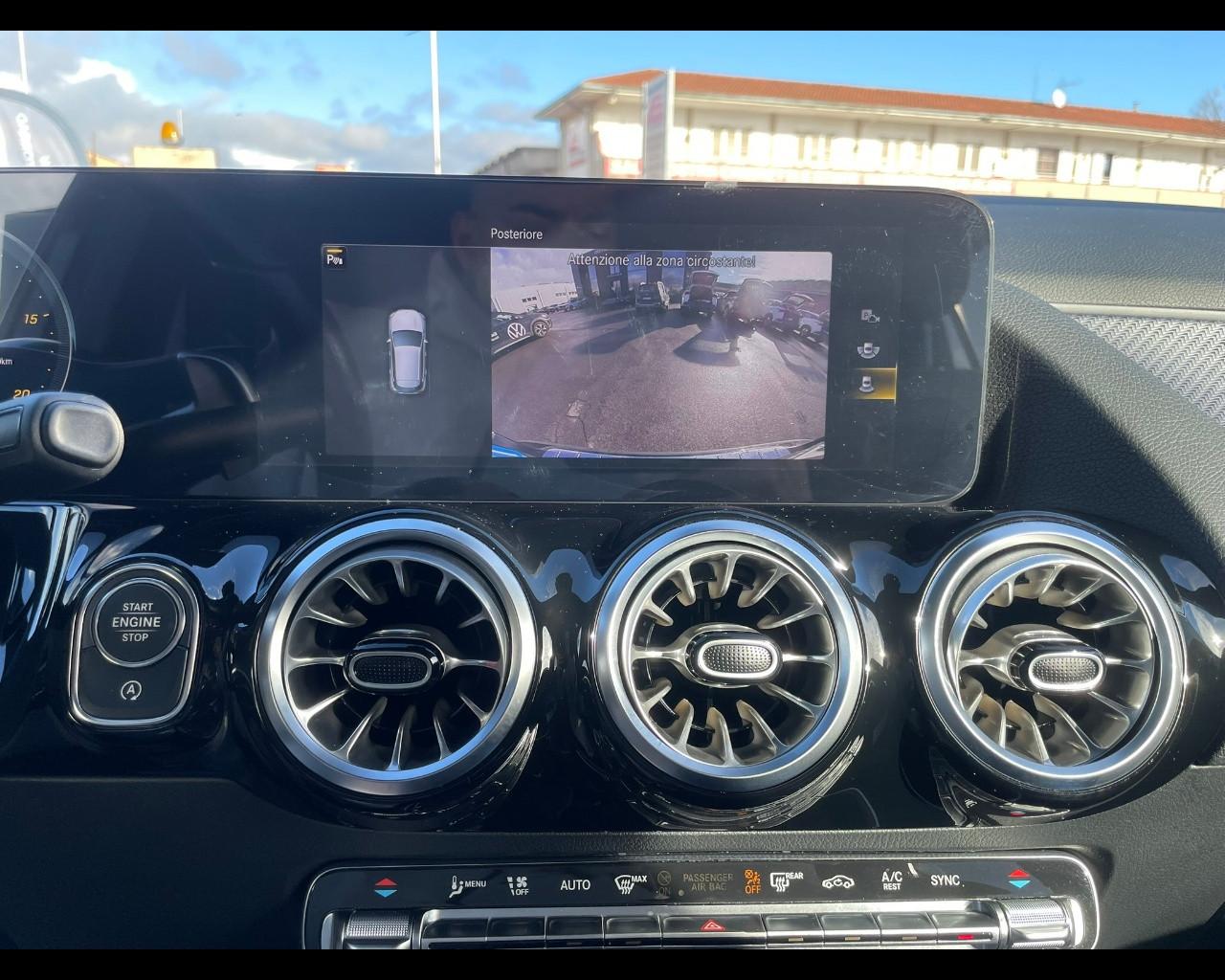 Mercedes-Benz GLA (H247) - GLA 200 d Automatic Premium