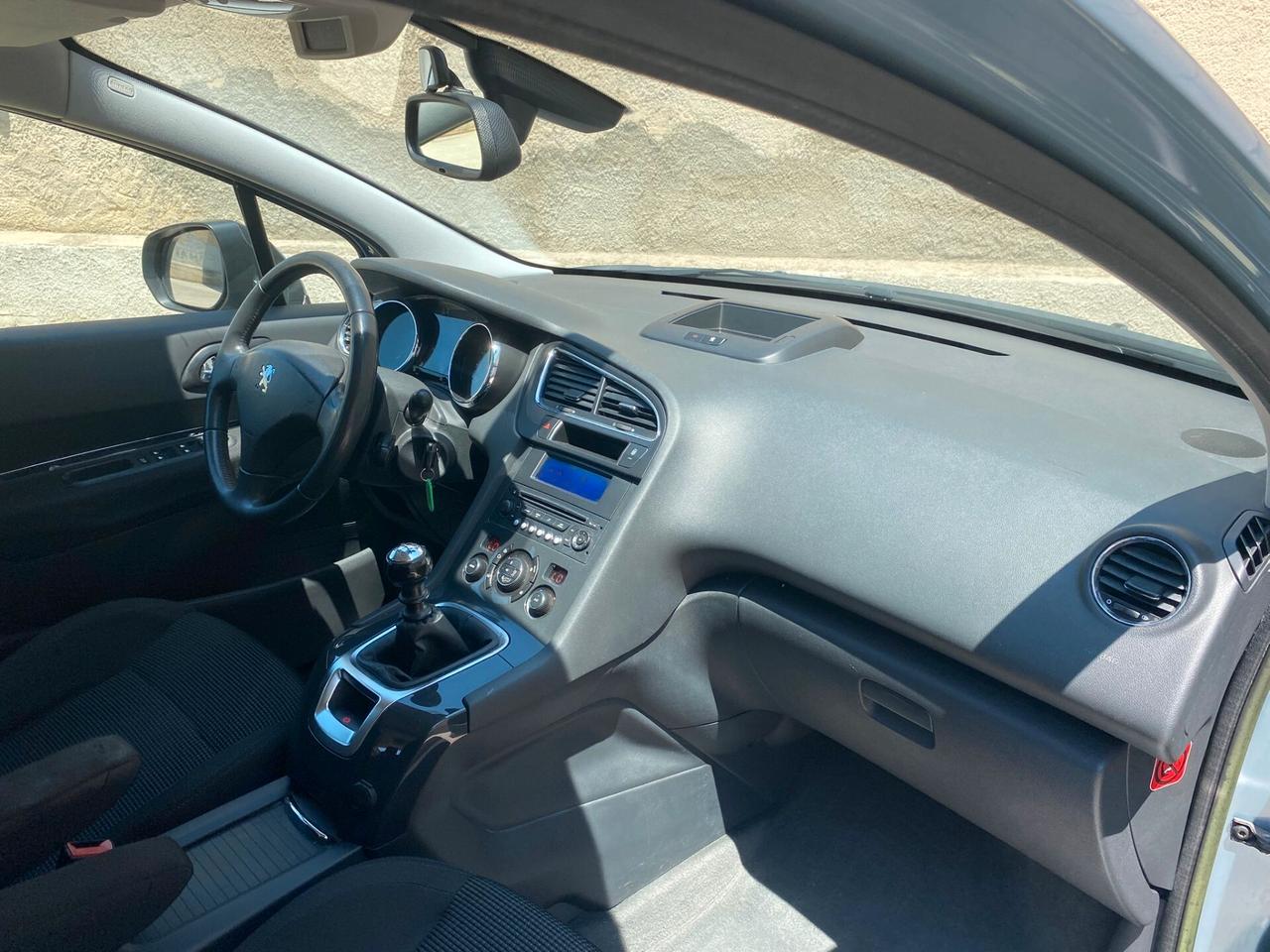 Peugeot 5008 1.6 HDi 112CV Tecno