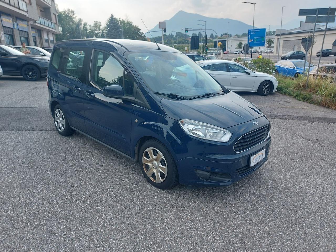 Ford Tourneo Courier 1.5 Tdci Plus