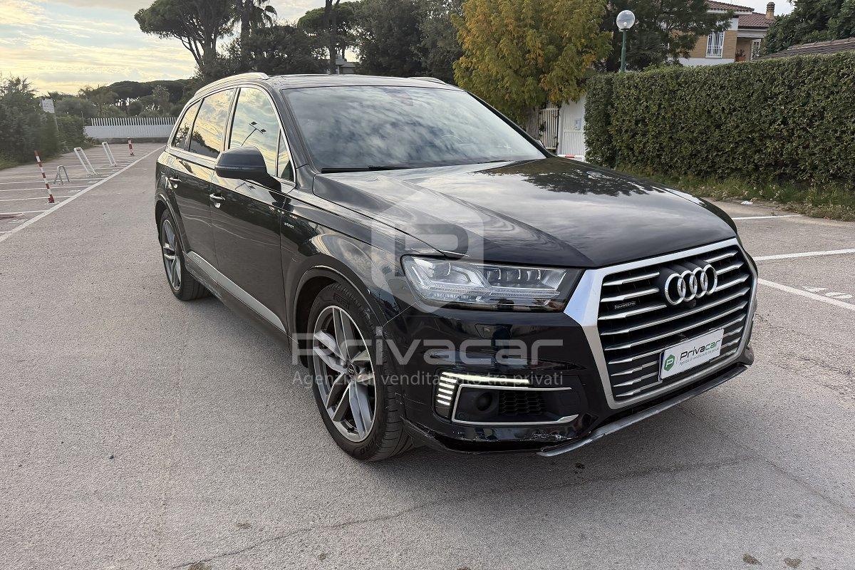 AUDI Q7 e-tron 3.0 TDI quattro tiptronic Business Plus
