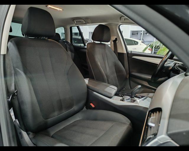 BMW 520 d xDrive Touring Business