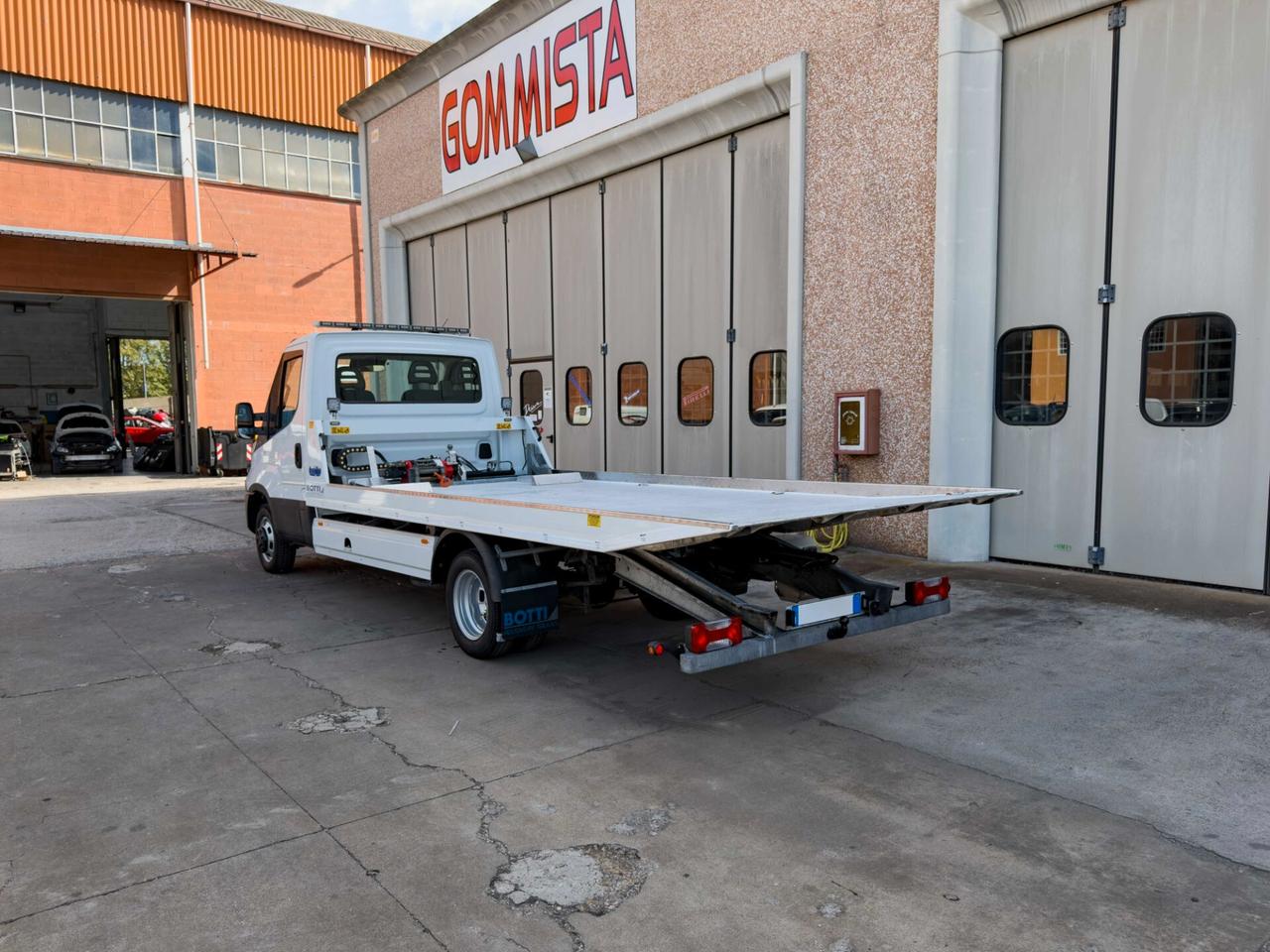 Iveco Daily 35C18 CARRO ATTREZZI PATENTE B