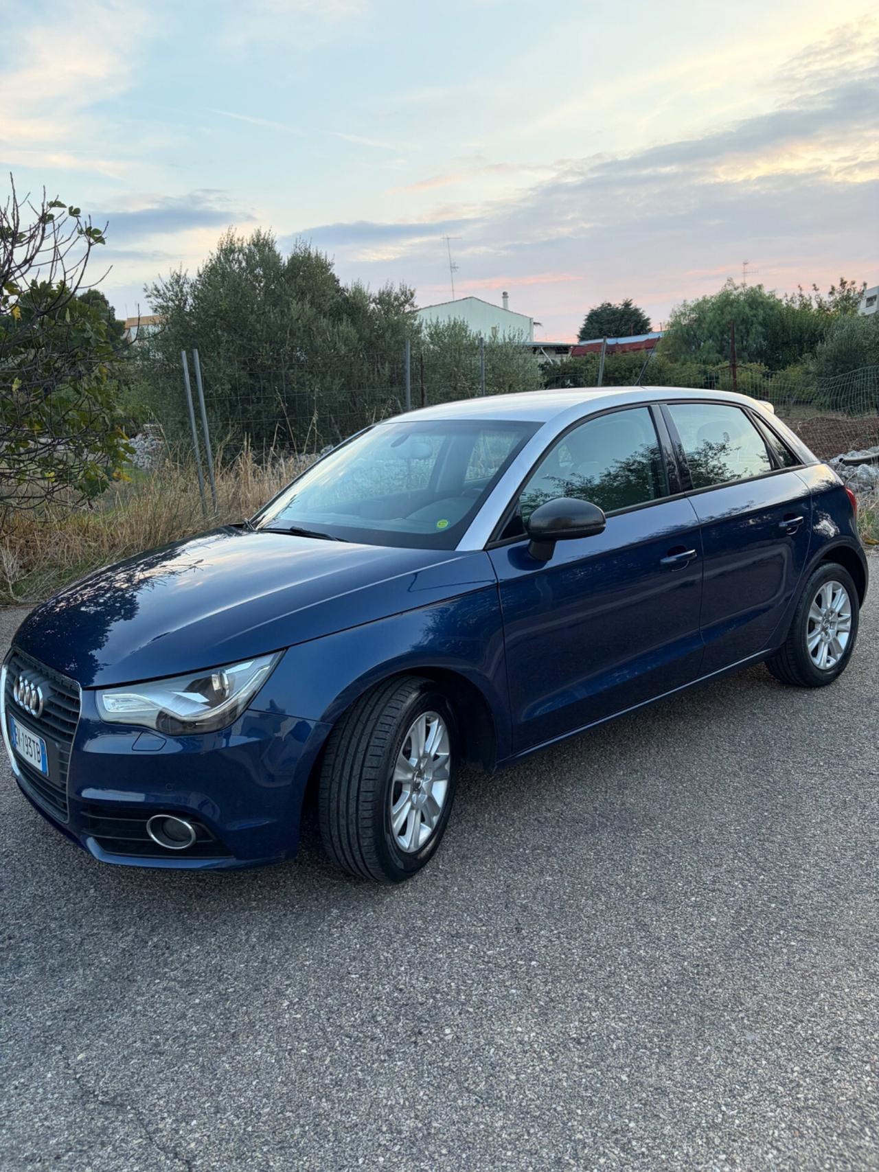Audi A1 1.6 TDI S tronic line edition plus