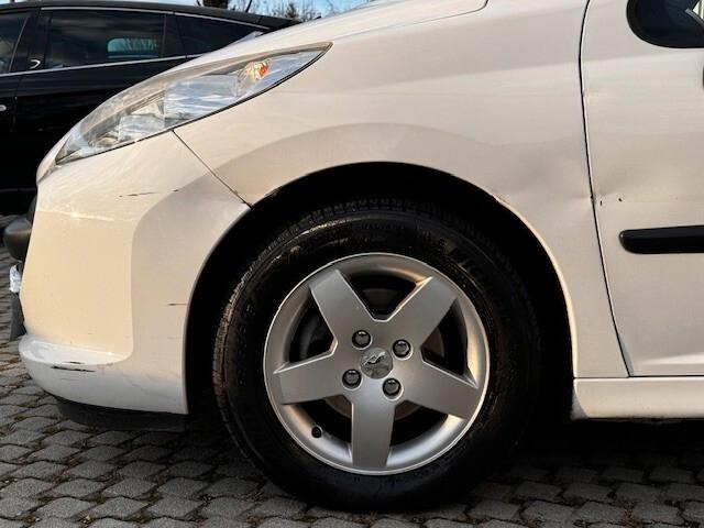 Peugeot 207 1.4 8V 75CV 3p. Energie Sport ECO GPL