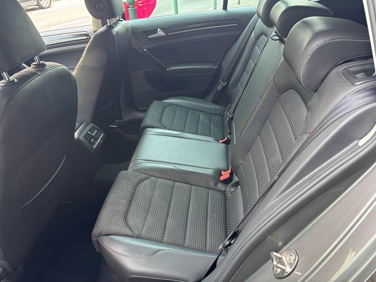VW GOLF VARIANT 1.6 TD DSG HIGHLINE
