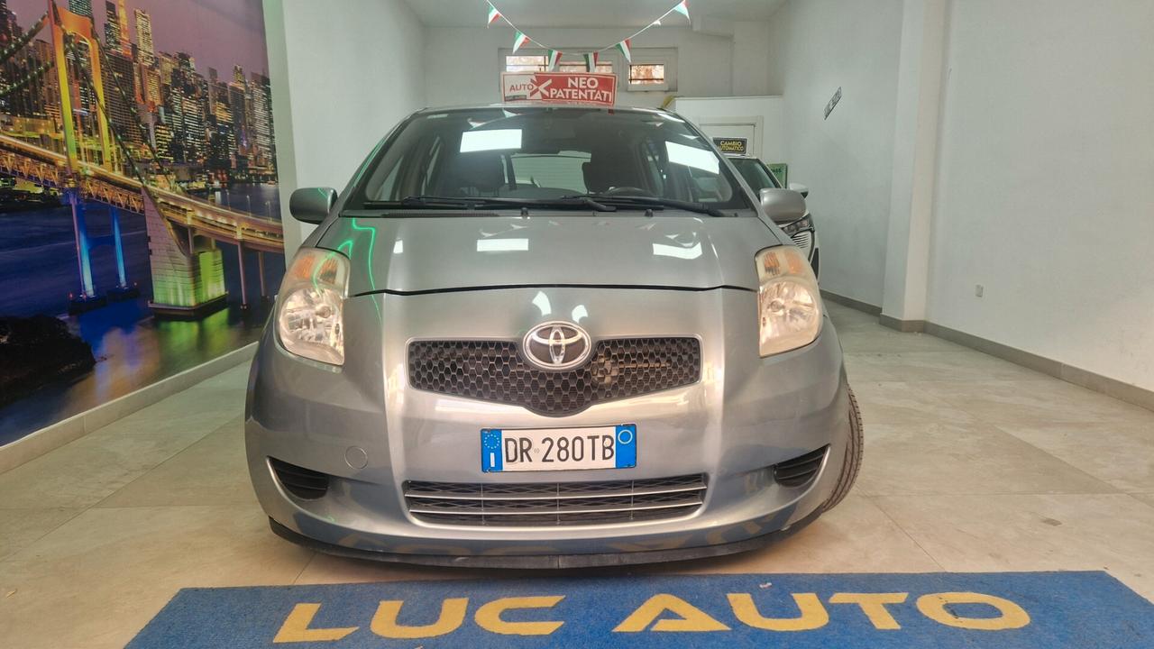 Toyota Yaris 1.0 5 porte Sol
