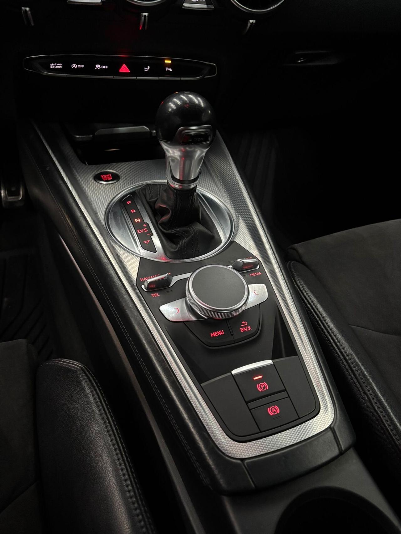 Audi TT Coupé 1.8 TFSI S tronic line 180CV