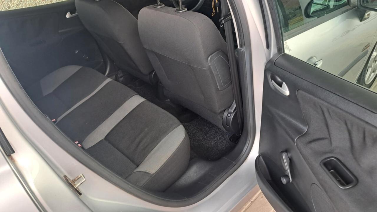 Peugeot 207 1.4 8V 75CV 5p. ONE Line