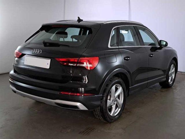 AUDI Q3 35 TDI S tronic Business Advanced