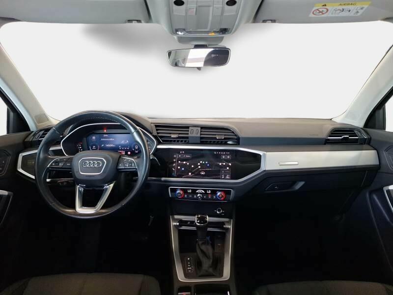 AUDI Q3 35 TDI S tronic Business Advanced