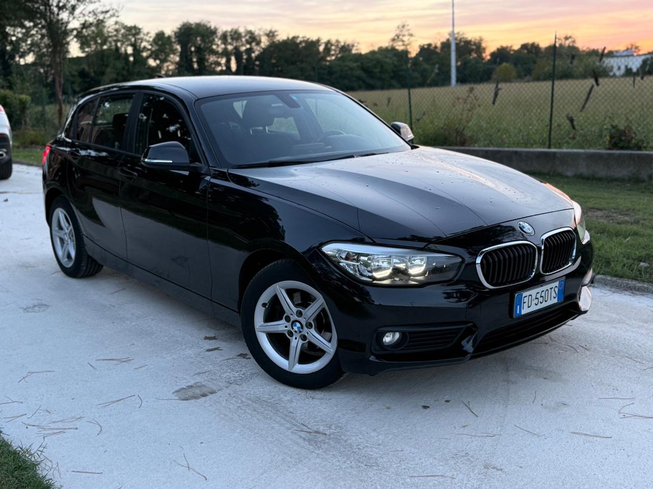 Bmw 116 116d 5p. Urban
