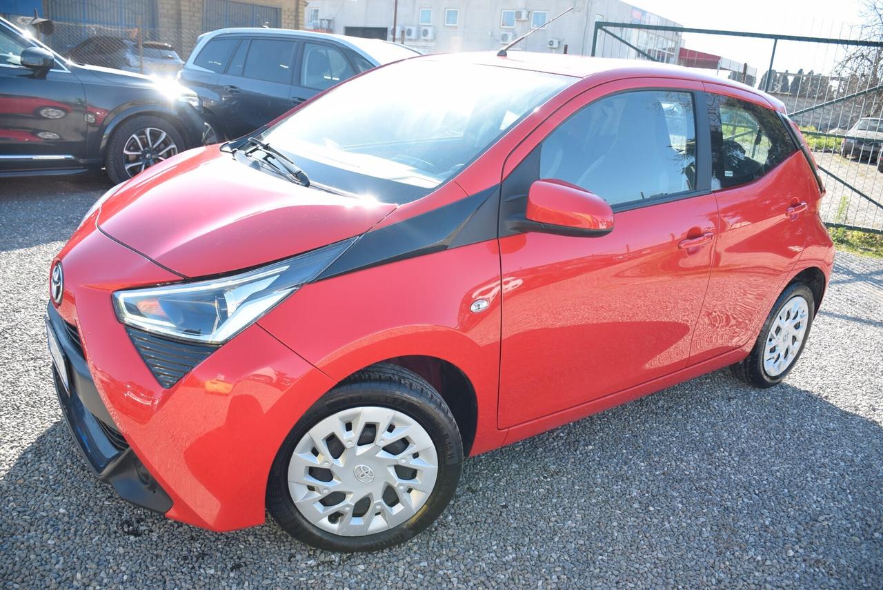 Toyota Aygo 1.0 VVT-i 72cv X-COOL - ADAS SENSORI CRUISE LED BT OK NEOPATENTATI