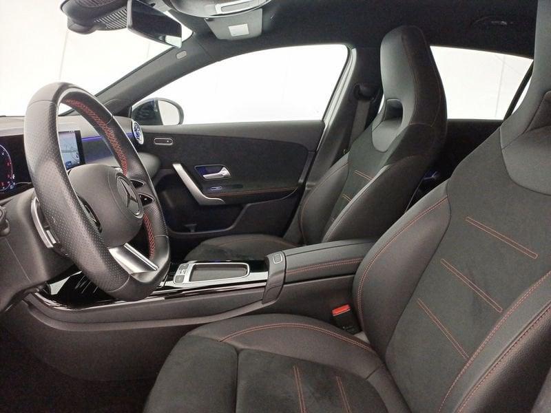 Mercedes-Benz Classe A - W177 2023 A 180 d AMG Line Advanced Plus auto