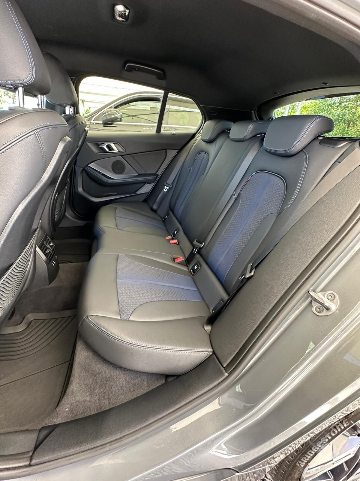 Bmw 118 118d 5p. Msport