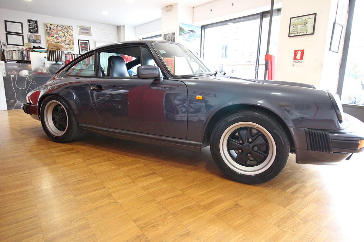 Porsche 911 Carrera 3.2 Coupé