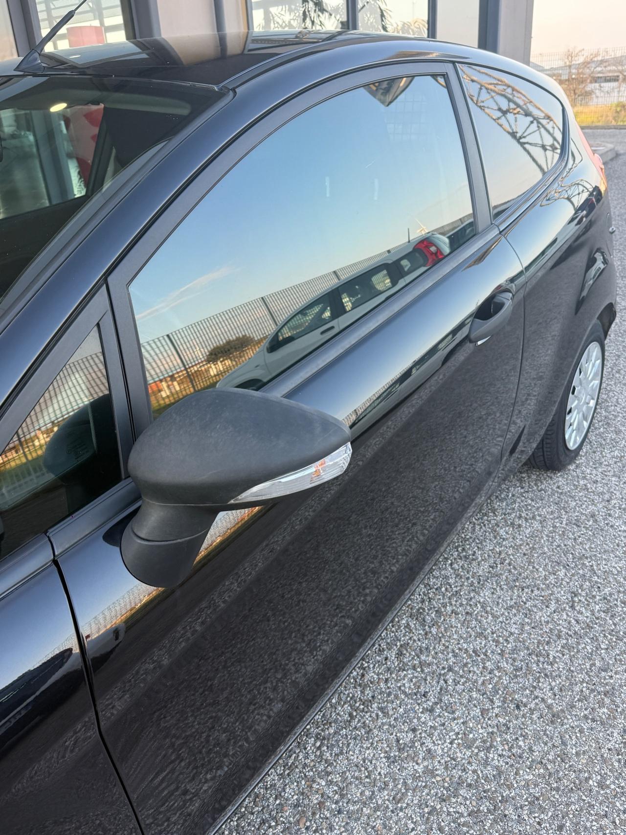 Ford Fiesta 1.5 TDCi 75CV 3 porte AUTOCARRO