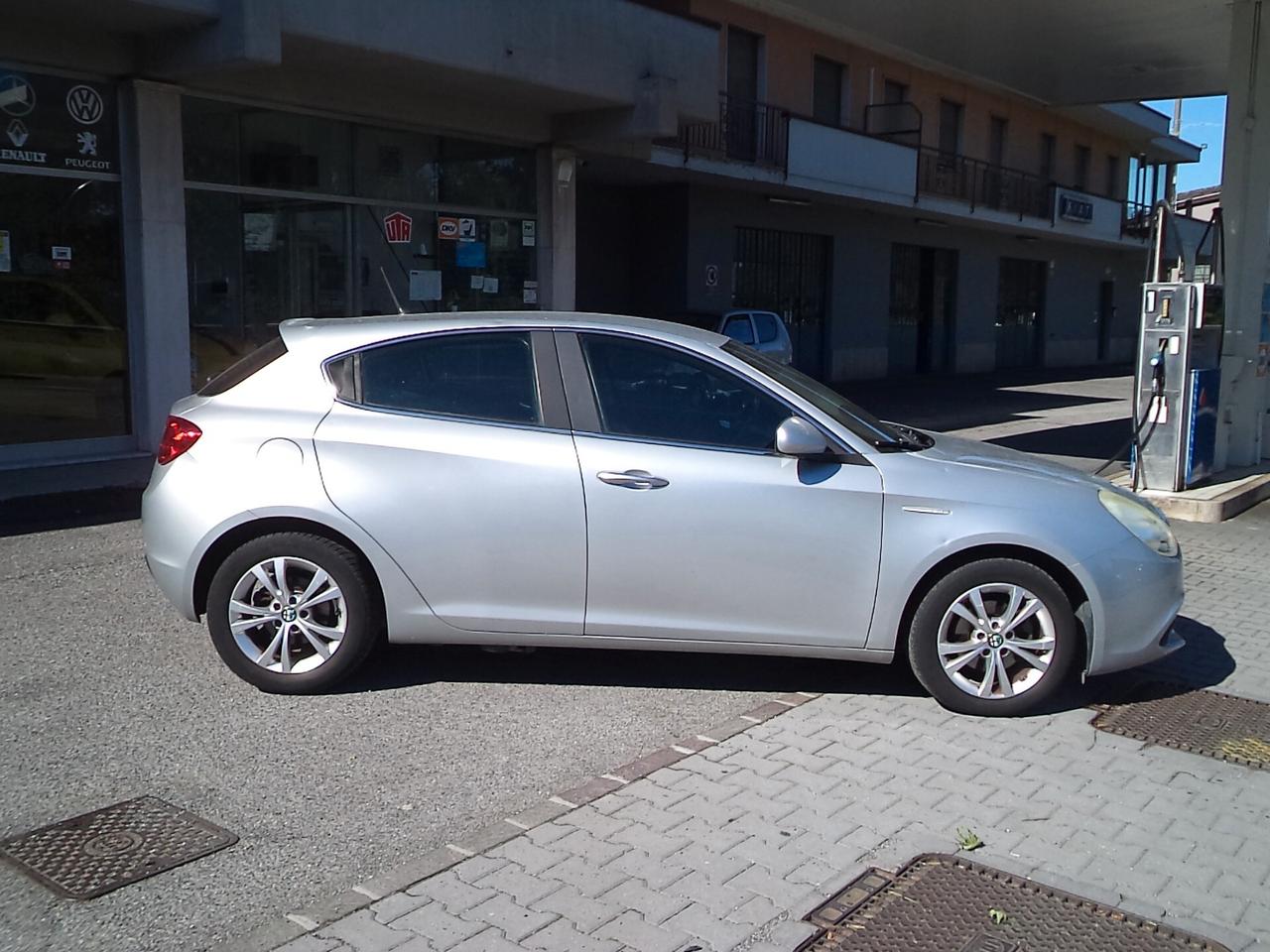 Alfa Romeo Giulietta 1.6 JTDm-2 105 CV Distinctive