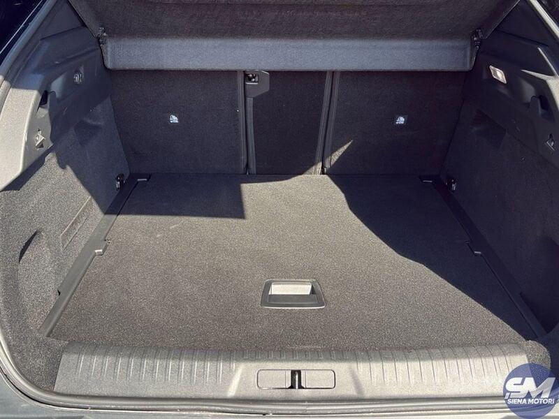 Peugeot 3008 Hybrid 136 GT e-DCS 6