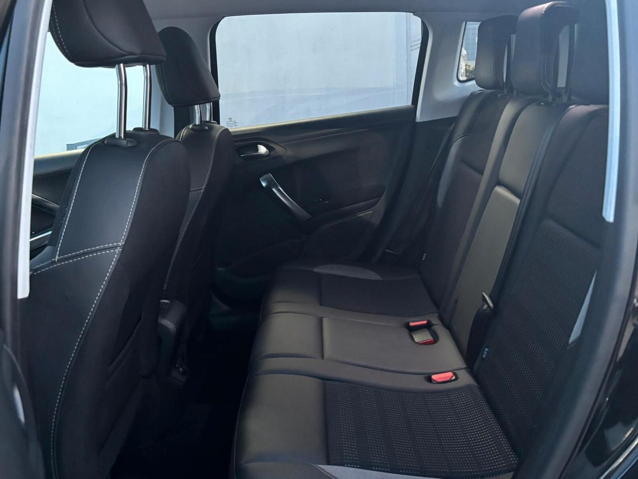 Peugeot 2008 BlueHDi 120 S&S Allure