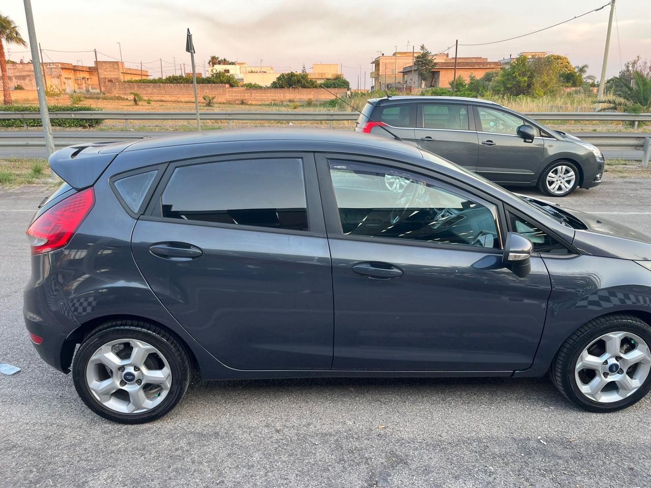 Ford Fiesta 1.4 TDCi 5p. Titanium 2010