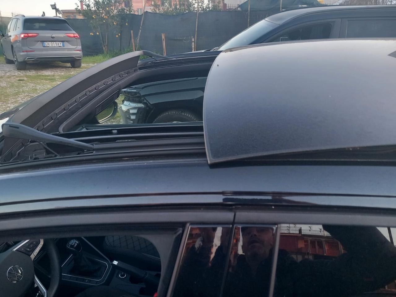 Volkswagen Taigo 1.0 TSI 115 CV R-Line