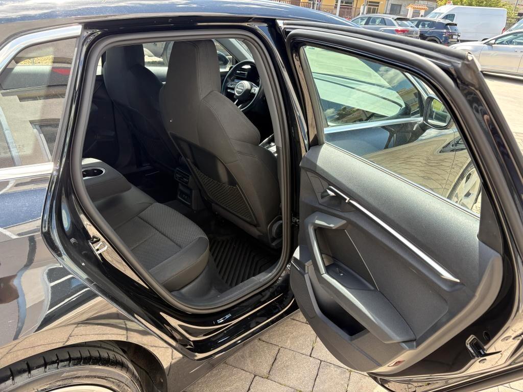 Audi A3 Sportback 30 g-tron S tronic Business