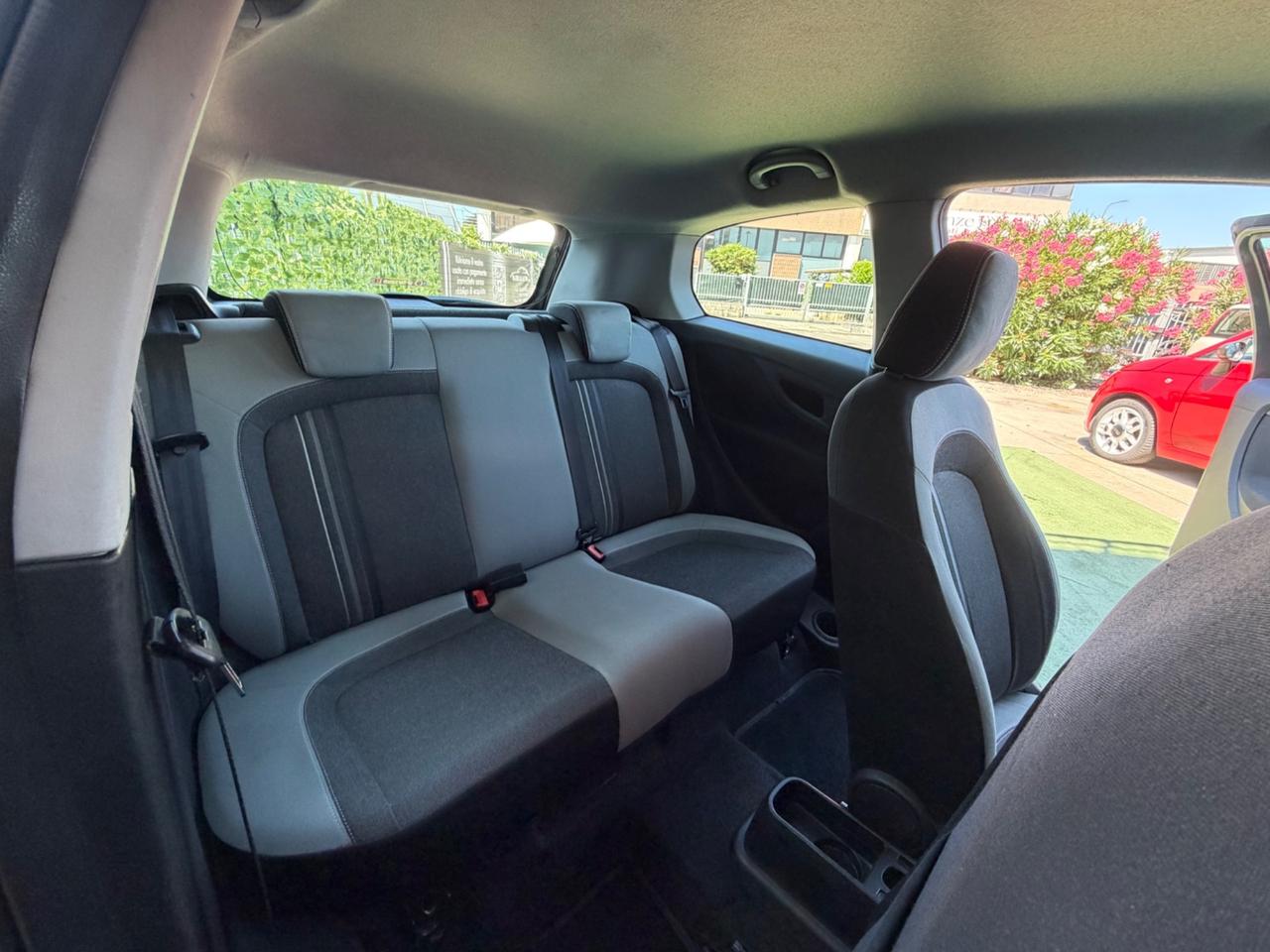 Fiat Punto 1.3 MJT II 75 CV 3 porte Lounge