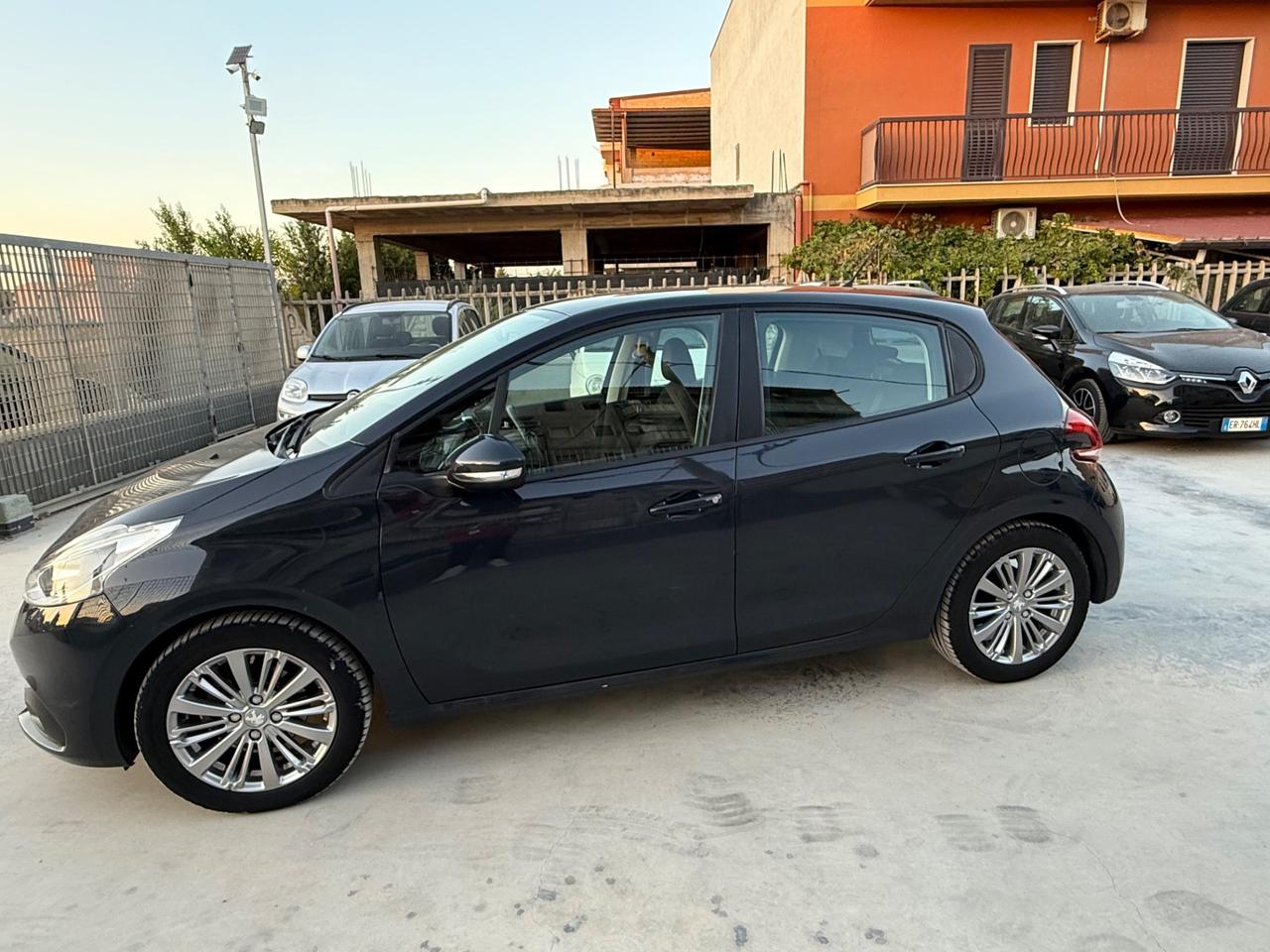 Peugeot 208 PureTech ACCETTO PERMUTA