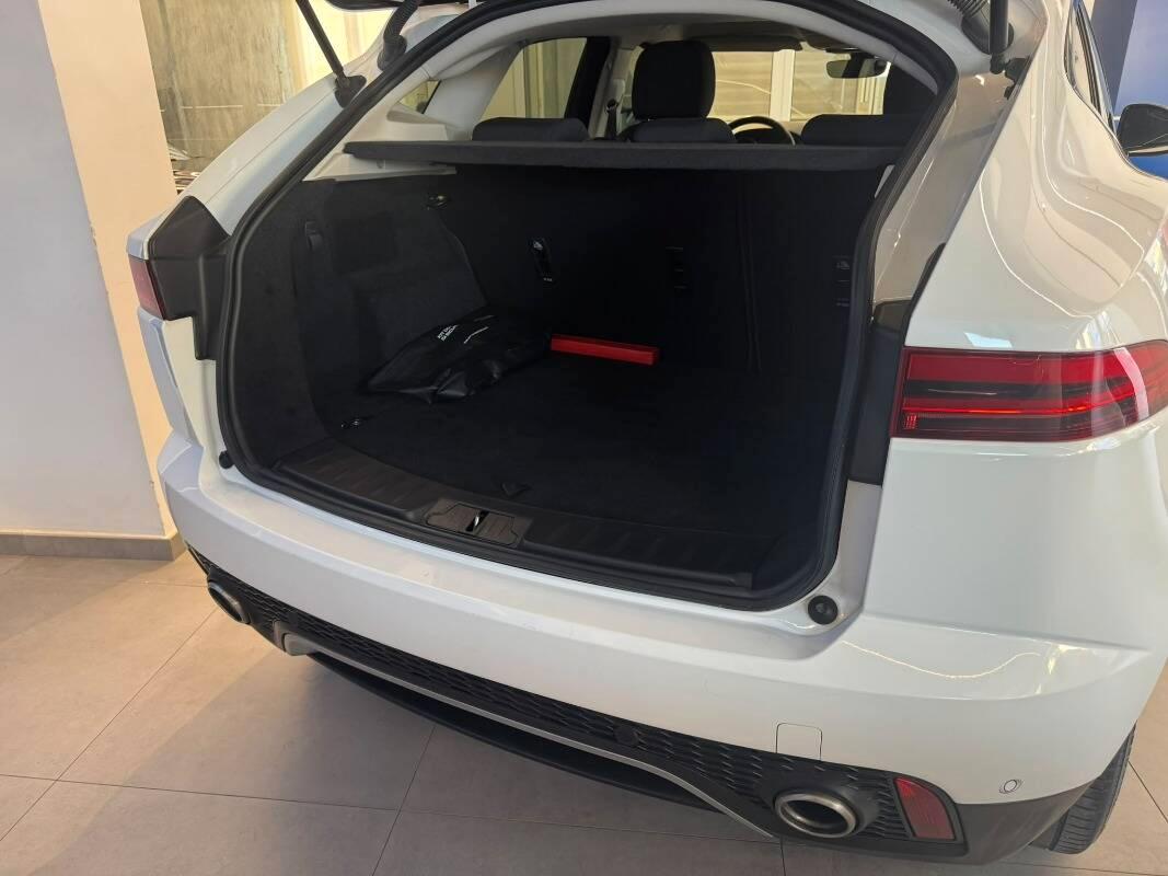 Jaguar E-Pace 2.0d i4 R-Dynamic awd 180cv auto my19