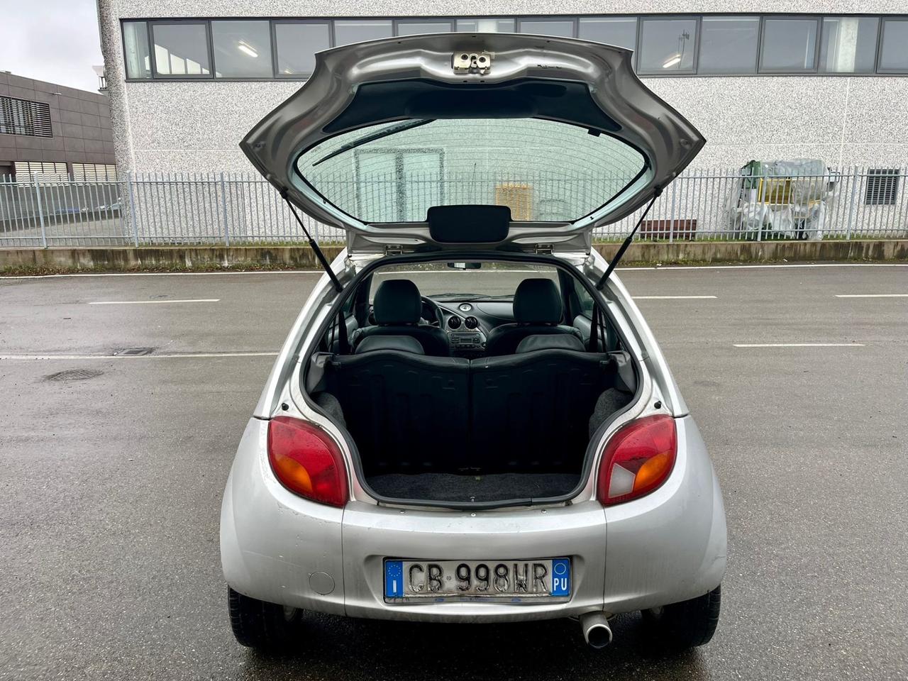 Ford Ka 1.3benz 97.000km 2002 per neopatentati