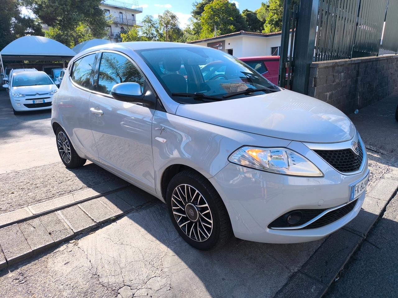 Lancia Ypsilon 1.3 MJT 16V 95 CV 5 porte S&S Gold