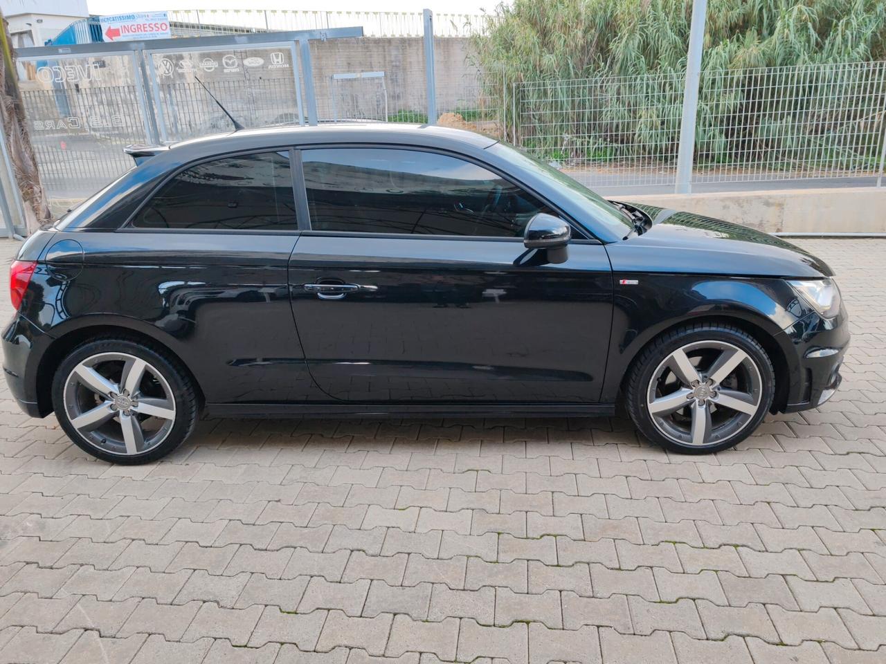 Audi A1 1.4 TFSI S tronic 119g Attraction