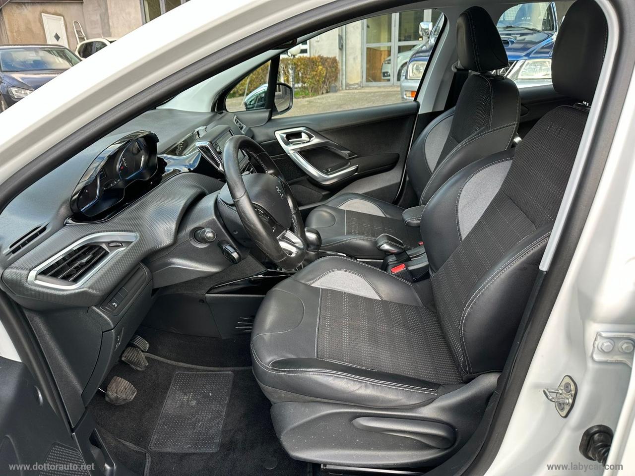 PEUGEOT 2008 BlueHDi 100 Black Matt