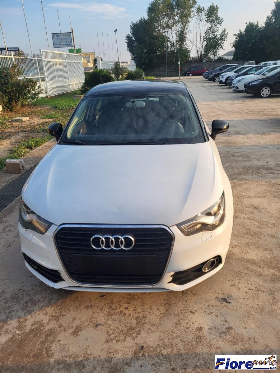 AUDI - A1 Sportback - 1.6 TDI S tronic S line edition