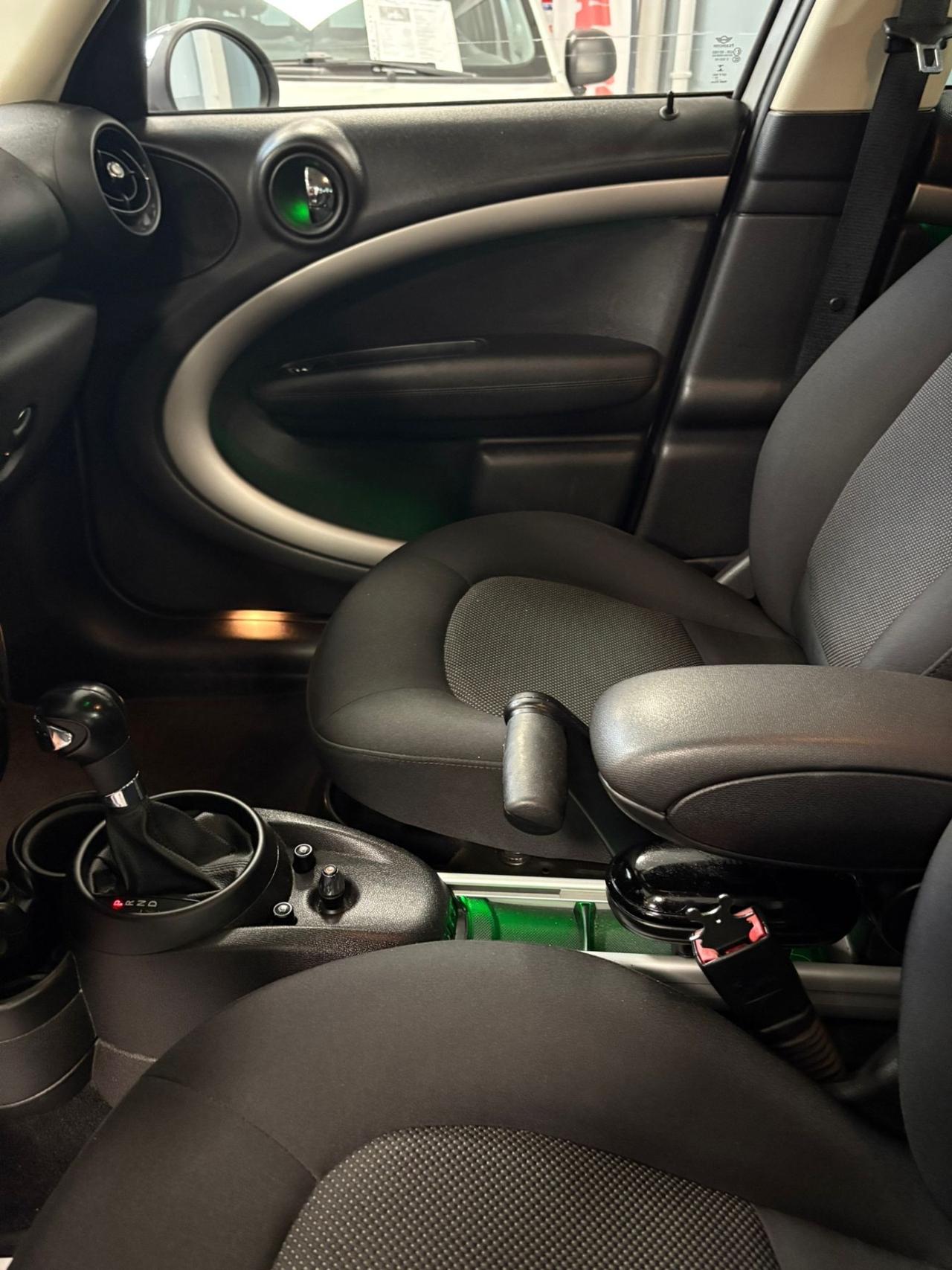 Mini Cooper D Countryman 2.0 Automatica 111CV