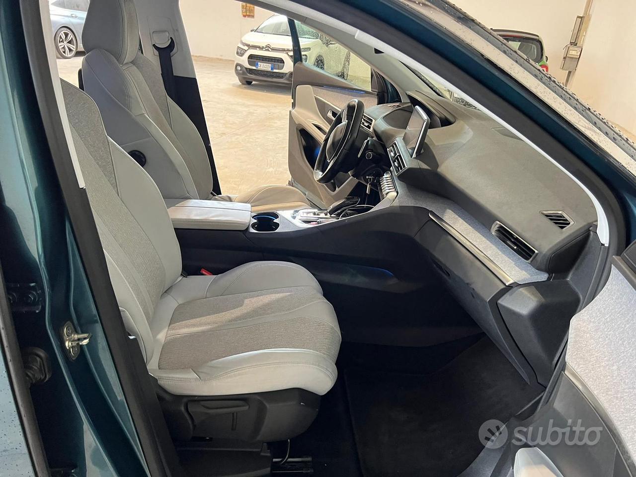 Peugeot 5008 5008 1.6 bluehdi Active s&s 120cv 7p.