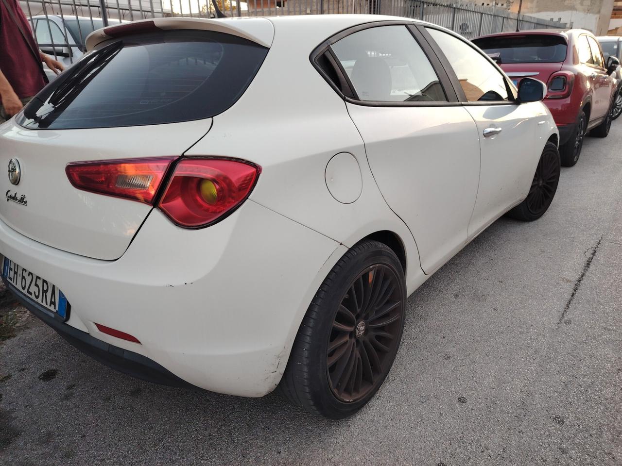 Alfa Romeo Giulietta 1.6 JTDm-2 105 CV Distinctive