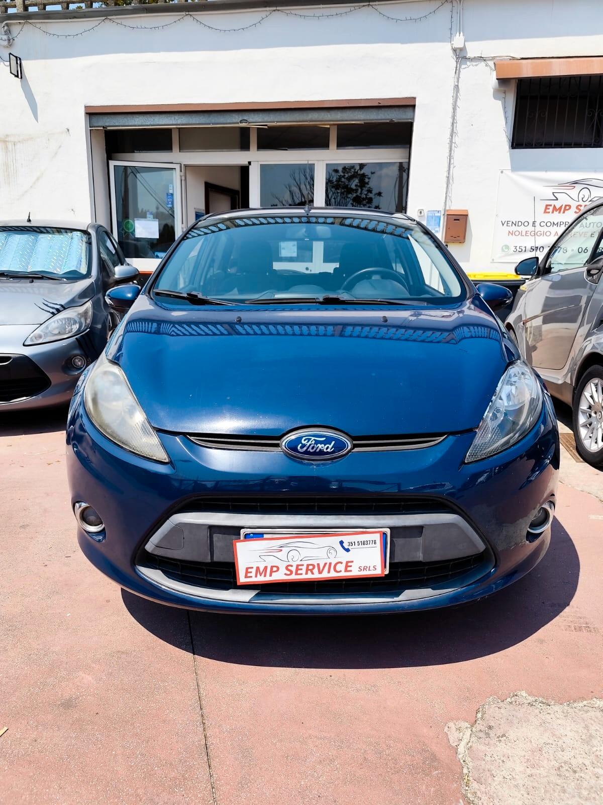 Ford Fiesta 5p Titanium